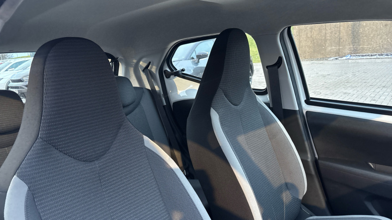 Toyota Aygo 1.0 VVT-i X-Play TSS 5dr Petrol Hatchback